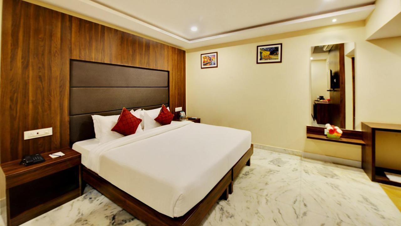 Manpho Bell Hotel & Convention Center Bengaluru Zewnętrze zdjęcie