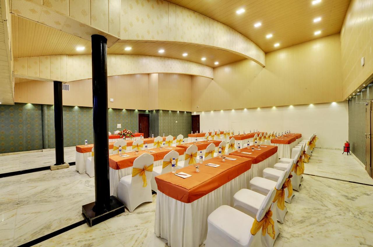 Manpho Bell Hotel & Convention Center Bengaluru Zewnętrze zdjęcie